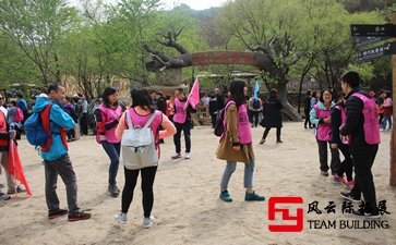 強(qiáng)化團(tuán)隊(duì)意識拓展訓(xùn)練感想五篇