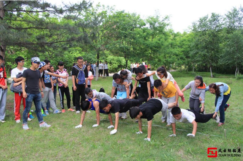 拓展八人過河、怪獸過河游戲圖片高清